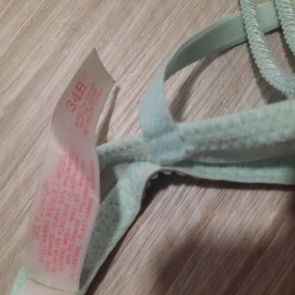 Bundle of 5 Victoria Secret PINK Bras Sz 34 B ** Thats Less than $10 each!** - Picture 11 of 11